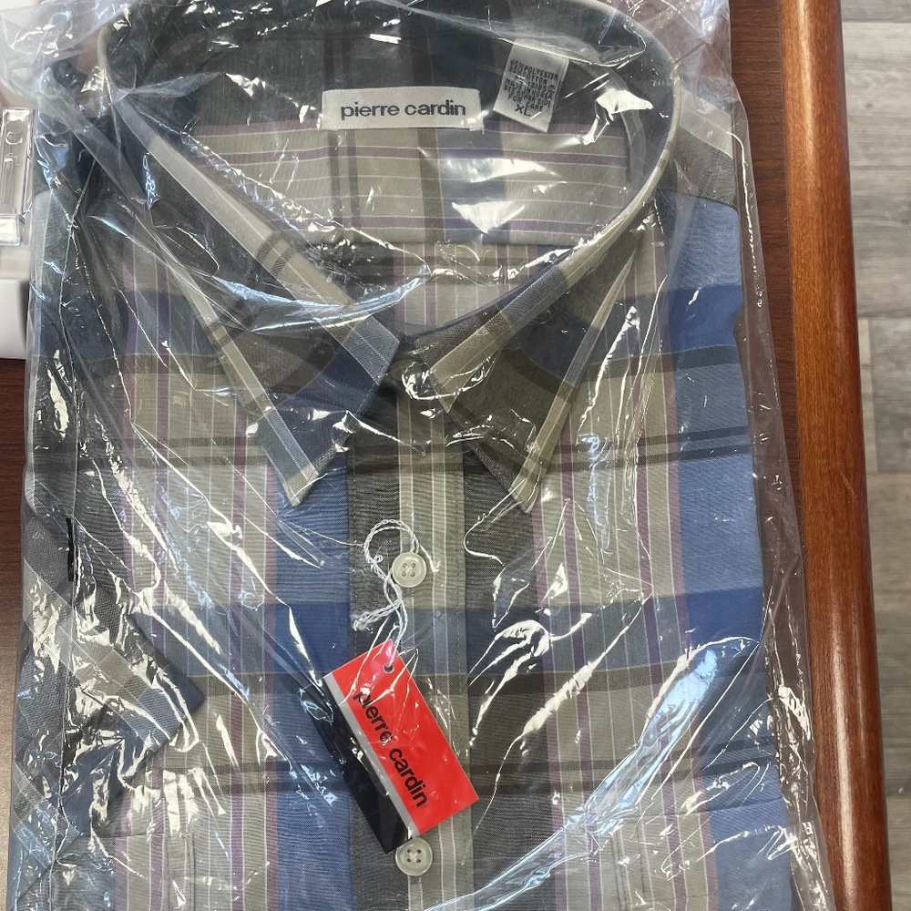 Pierre Cardin Button down size XL